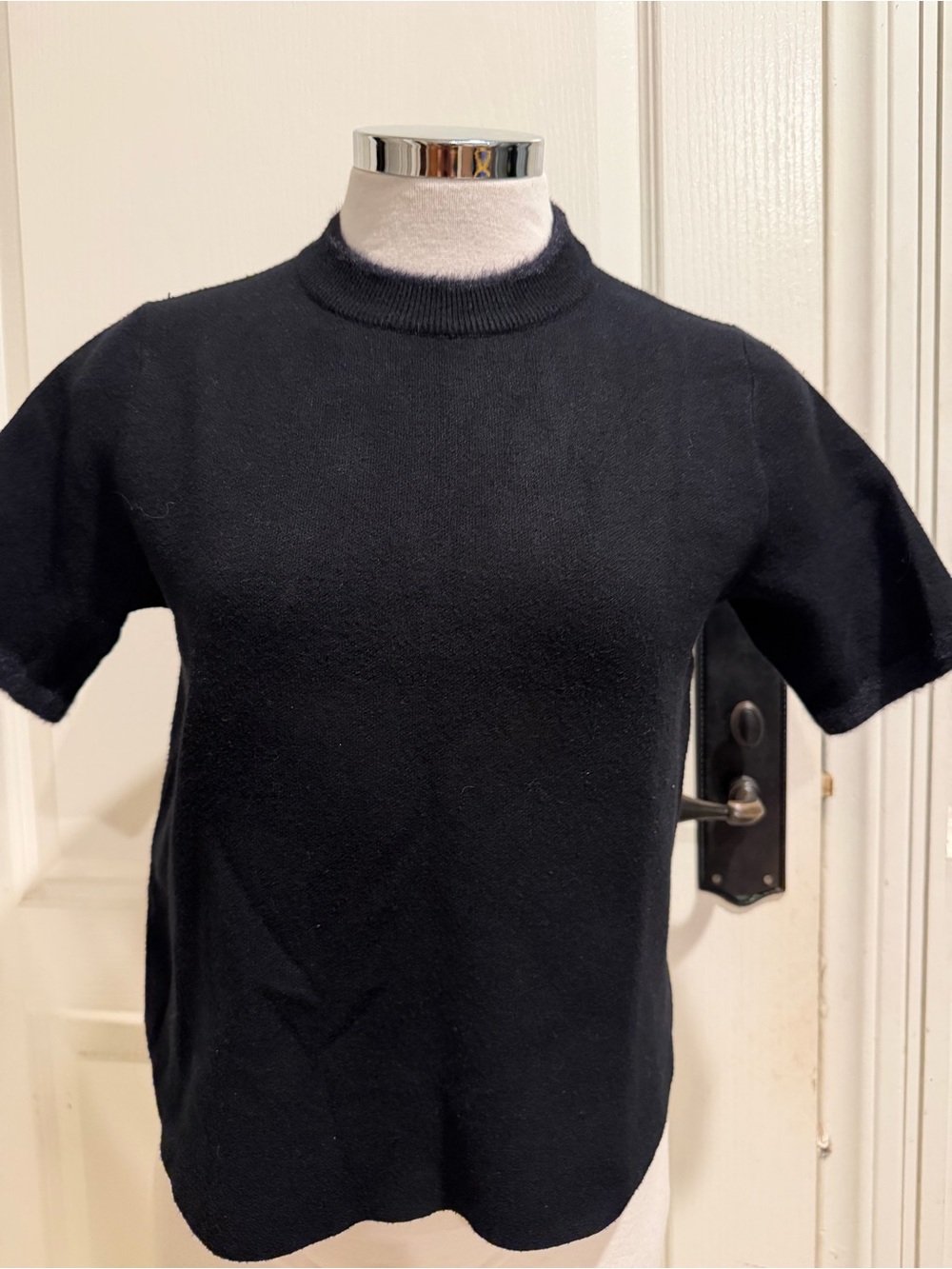 Zara Women's Black Short-Sleeve Knit Crew Top